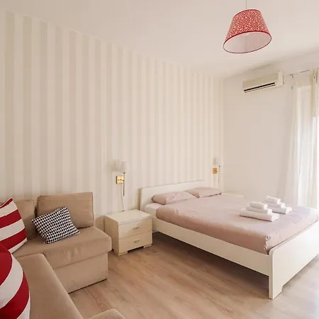 3 Stops From The Colosseum - Cozy Apartment Apartment *